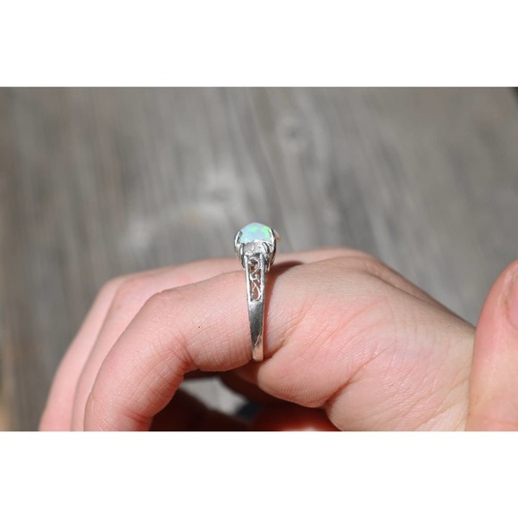 Opal engagement ring, Raw Diamond Ring, Rough Gemstone Jewelry, Sterling… - Picture 5 of 6